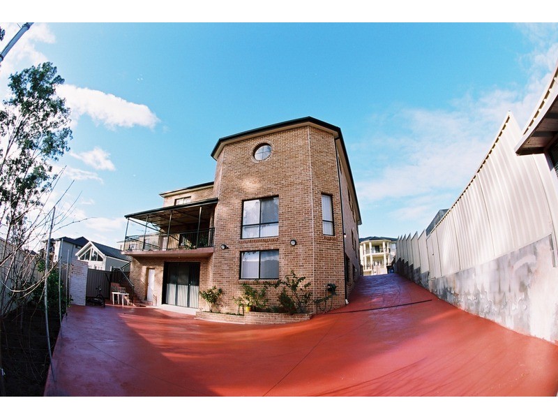 12 Turner Place, Casula NSW 2170