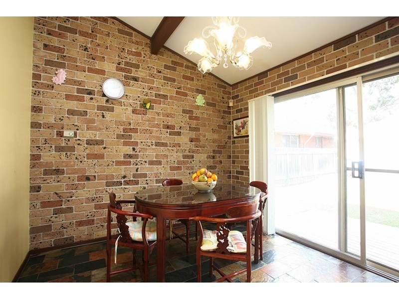 34 Bungarra Crescent, Chipping Norton NSW 2170