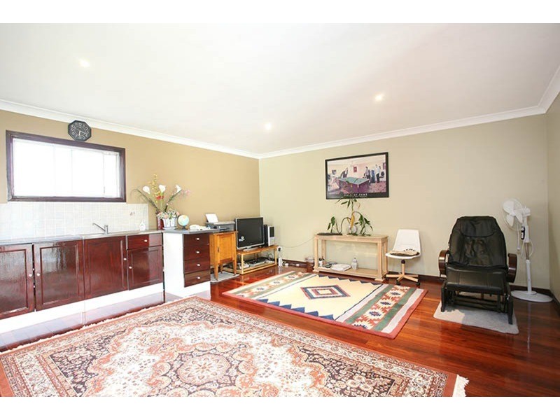 34 Bungarra Crescent, Chipping Norton NSW 2170