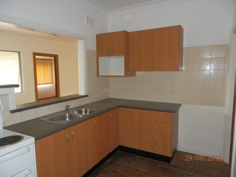 7 Marsh Parade, Casula NSW 2170