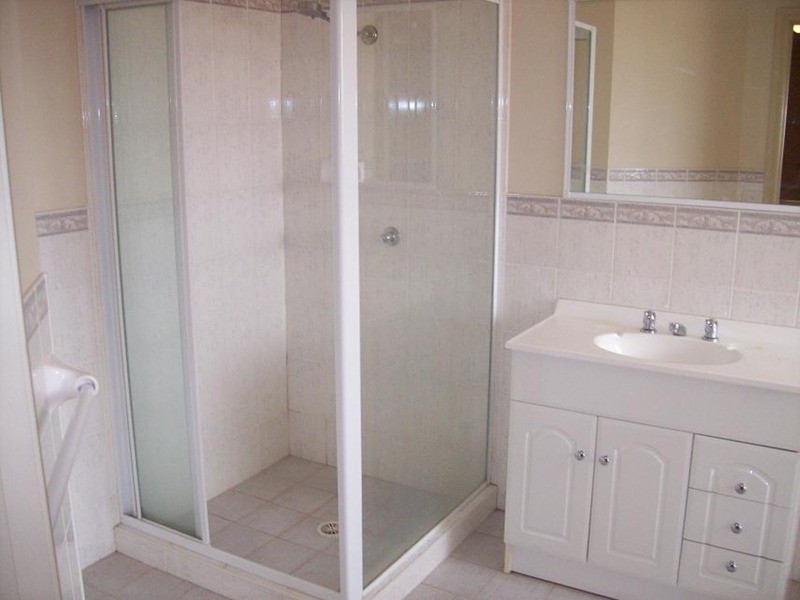 1/154-156 Leacocks Lane, Casula NSW 2170