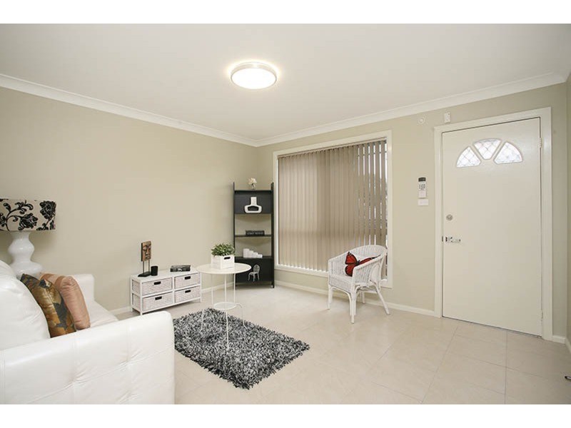 4/13-15 Carnation Avenue, Casula NSW 2170
