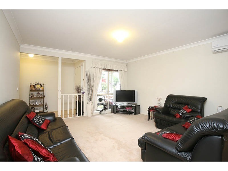 17c Roberts  Road, Casula NSW 2170