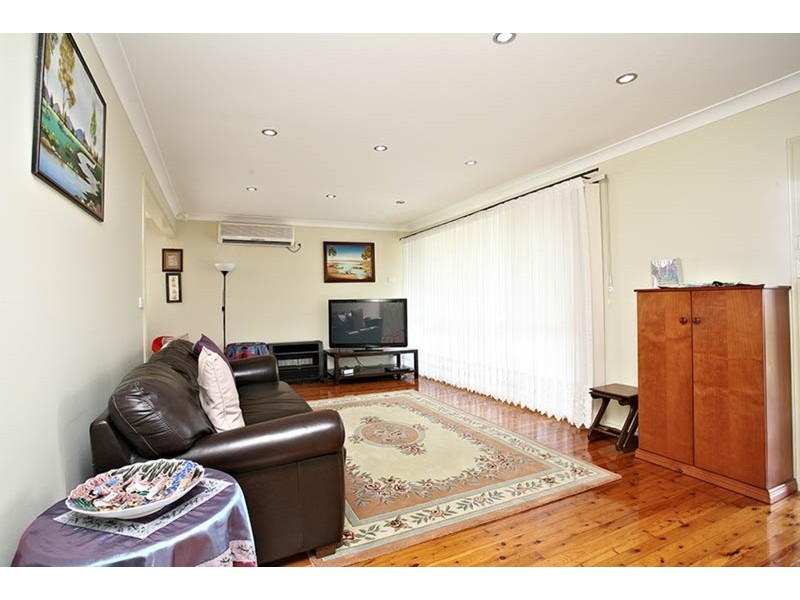 54 Congressional Drive, Liverpool NSW 2170