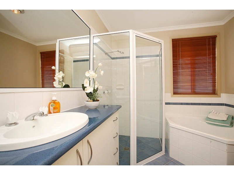 4 Rosewood Avenue, Prestons NSW 2170
