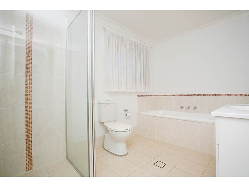 6/10-12 Webster   Road, Lurnea NSW 2170