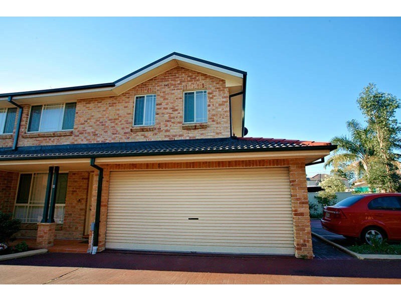 6/10-12 Webster   Road, Lurnea NSW 2170