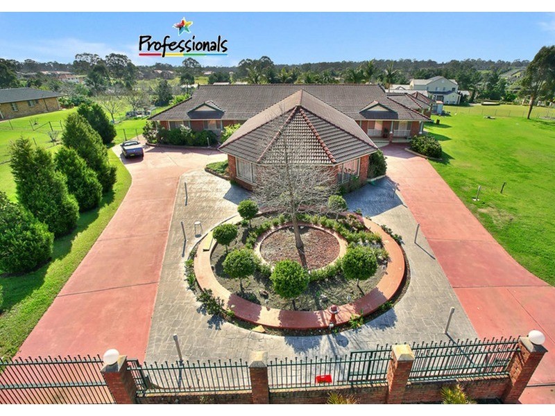 24 Cubitt Drive, Denham Court NSW 2565