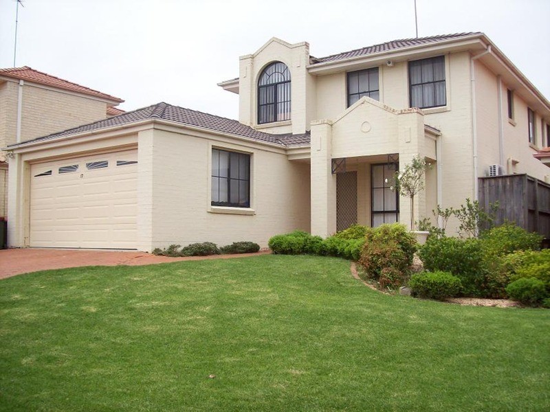 17 Nettletree Place, Casula NSW 2170
