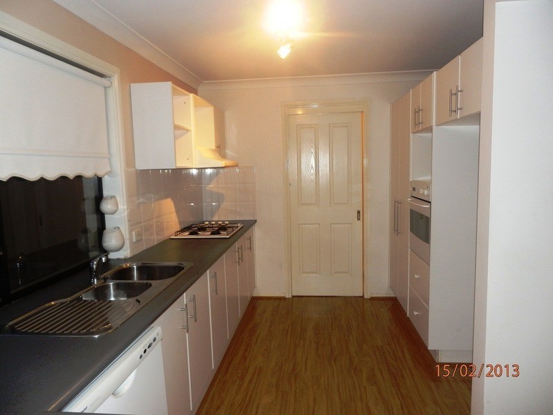 17 Nettletree Place, Casula NSW 2170