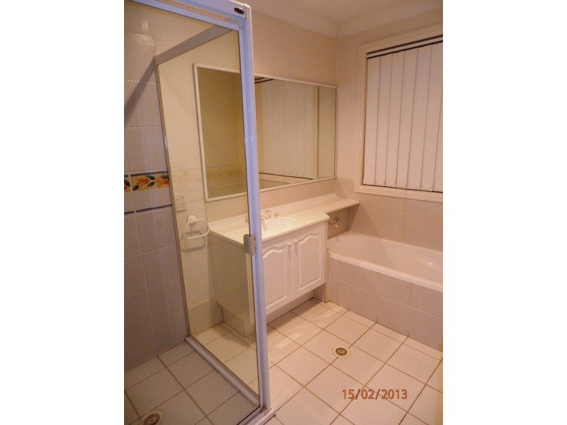 17 Nettletree Place, Casula NSW 2170