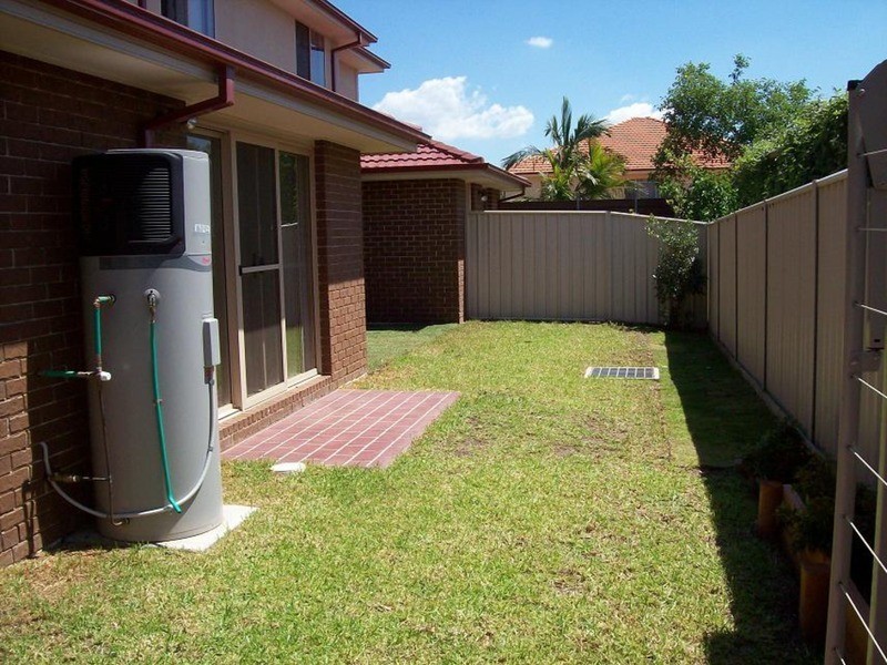 2/19-21 Marsh Parade, Casula NSW 2170