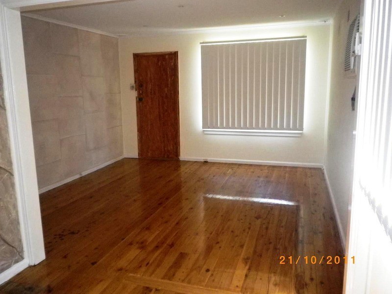 16 Hilda  Avenue, Casula NSW 2170