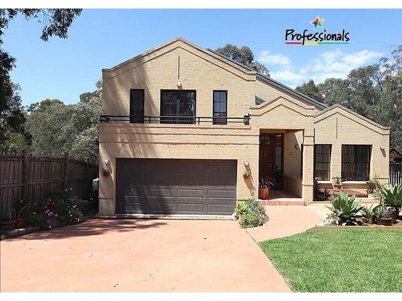 21 Lloyd Place, Casula NSW 2170