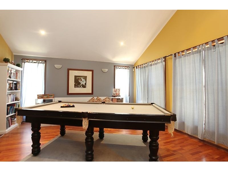 21 Lloyd Place, Casula NSW 2170
