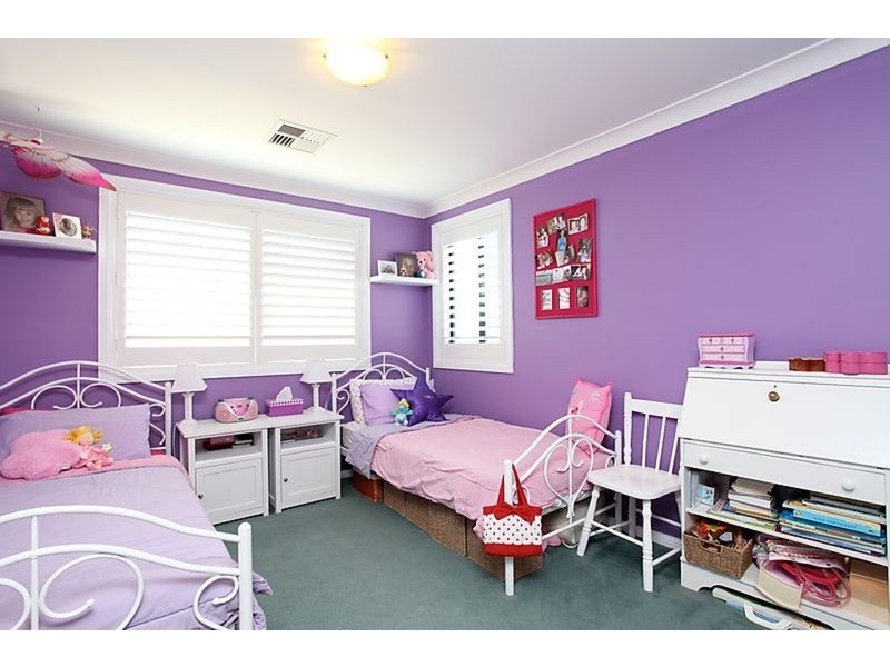 21 Lloyd Place, Casula NSW 2170