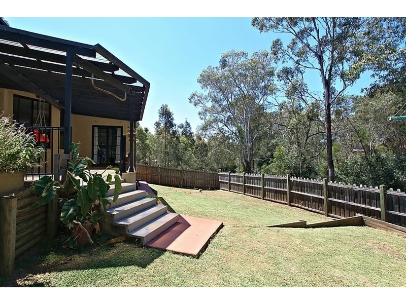 21 Lloyd Place, Casula NSW 2170