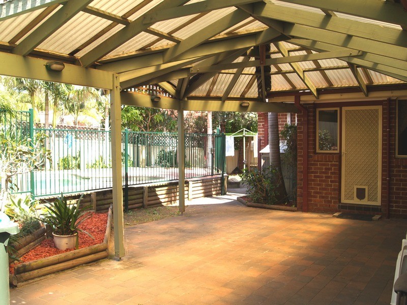 7 Heysen Place, Casula NSW 2170