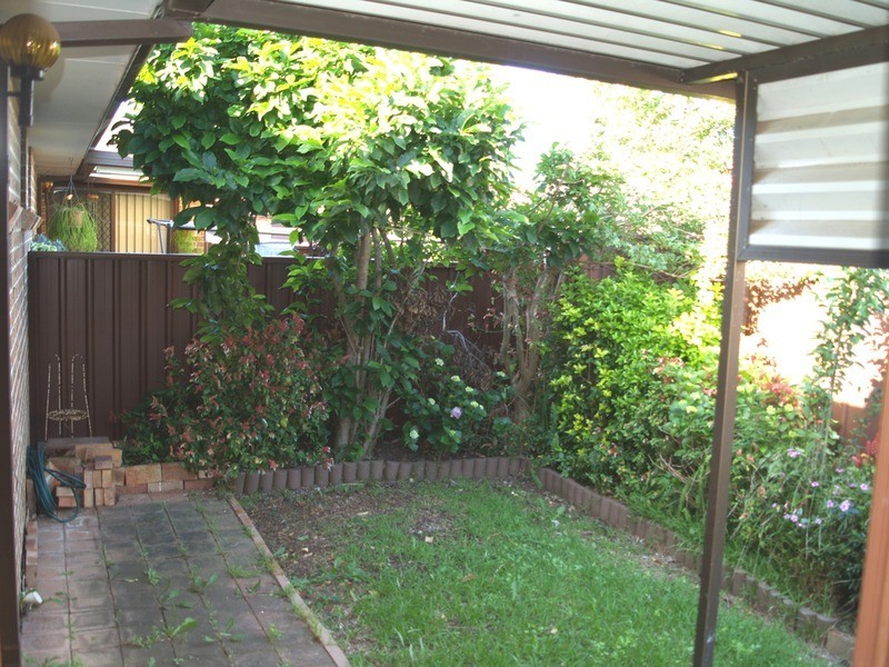 15/28 Coolaroo Crescent, Lurnea NSW 2170
