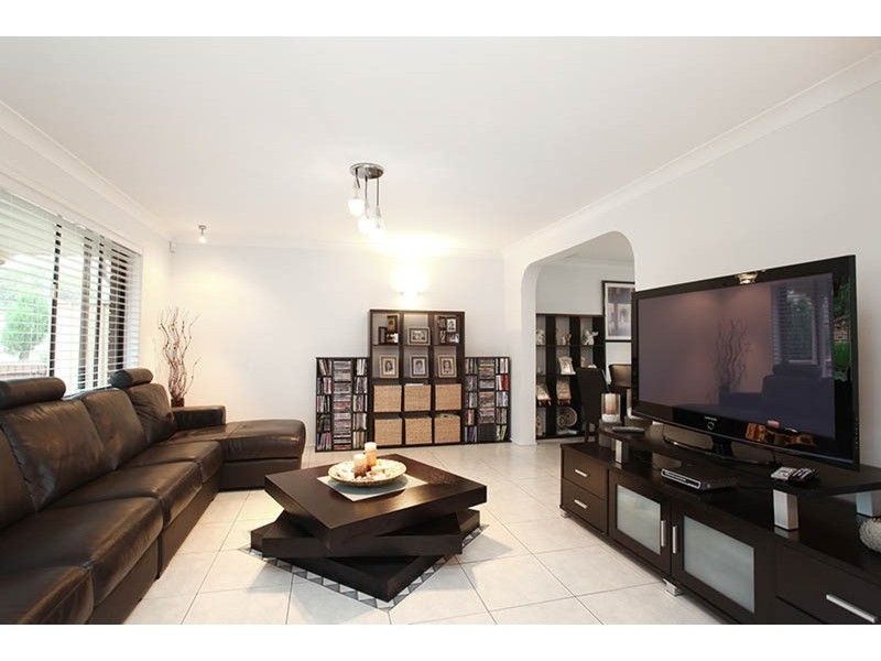 15 Demeyrick Avenue, Casula NSW 2170