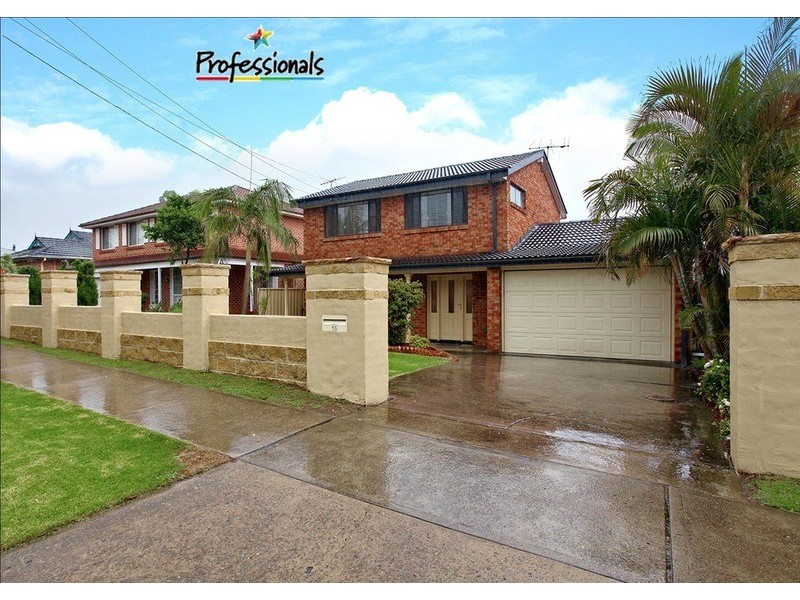 15 Demeyrick Avenue, Casula NSW 2170