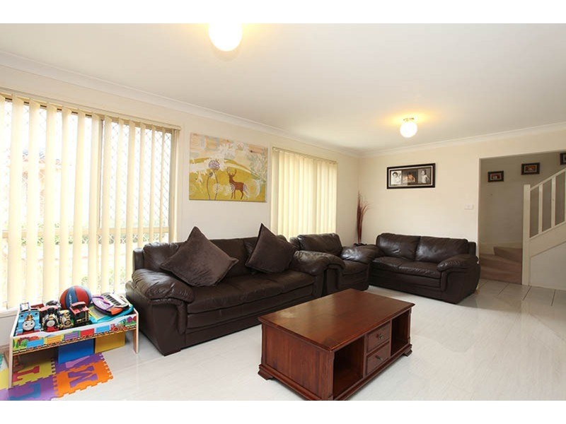 17/14 Pine   Road, Casula NSW 2170