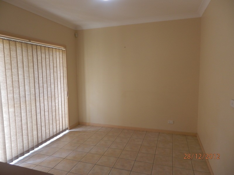 18C Kitson Way, Casula NSW 2170