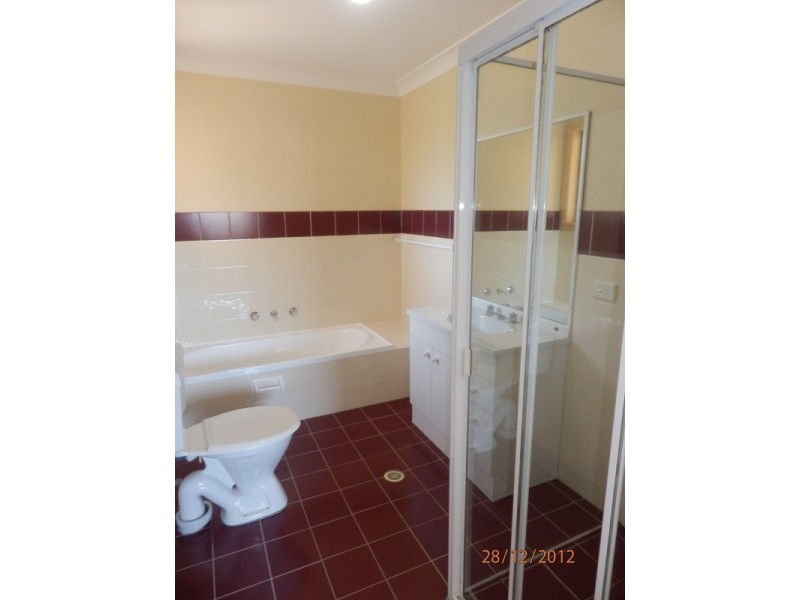 18C Kitson Way, Casula NSW 2170