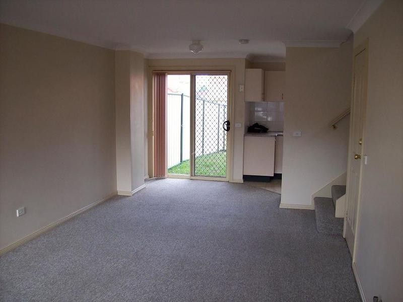 3/154-156 Leacocks Lane, Casula NSW 2170