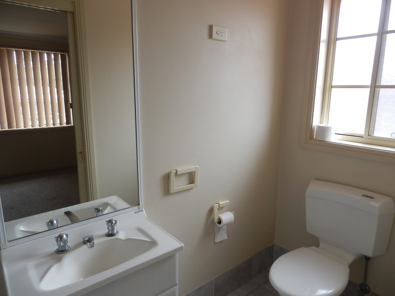 3/154-156 Leacocks Lane, Casula NSW 2170