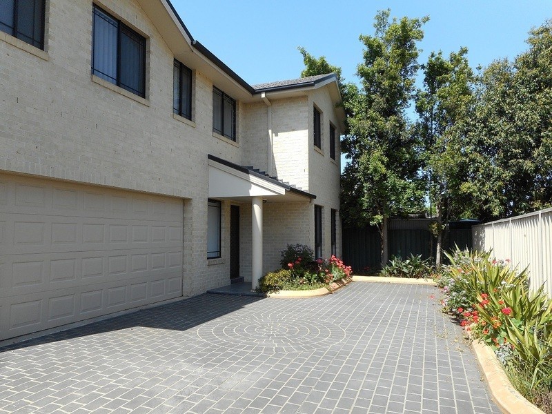 50 Verbena Avenue, Casula NSW 2170