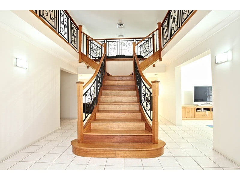 17 Tucker Road, Casula NSW 2170