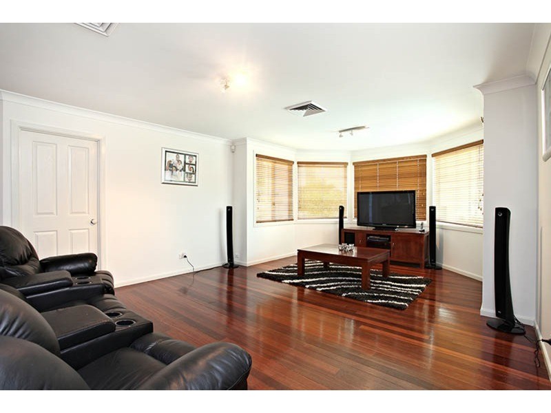 17 Tucker Road, Casula NSW 2170