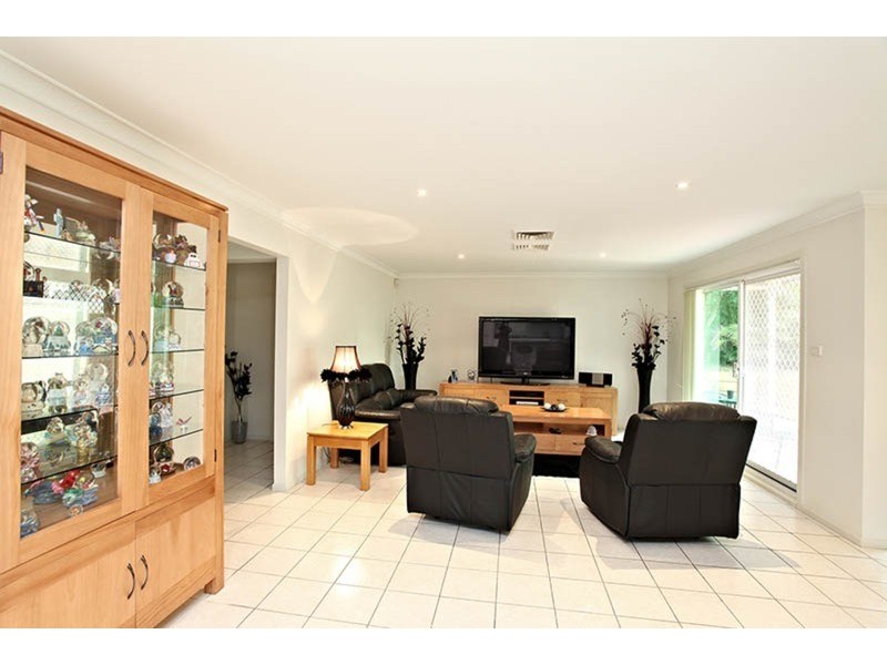 17 Tucker Road, Casula NSW 2170