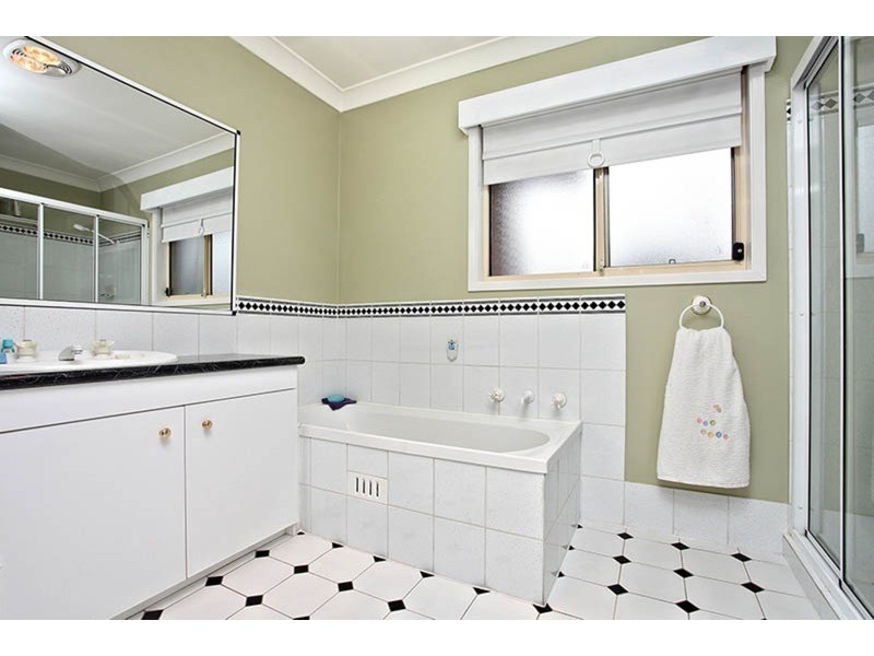 36 Kendall Drive, Casula NSW 2170