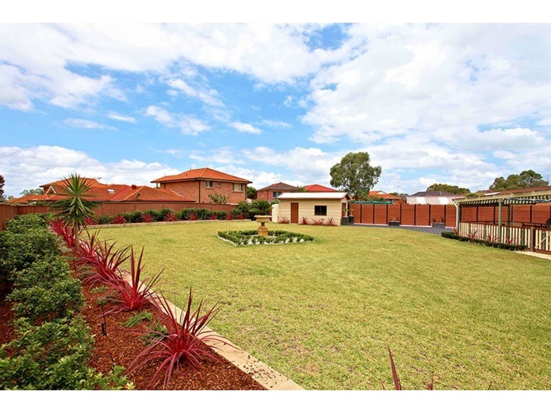 3 Popple Close, Casula NSW 2170