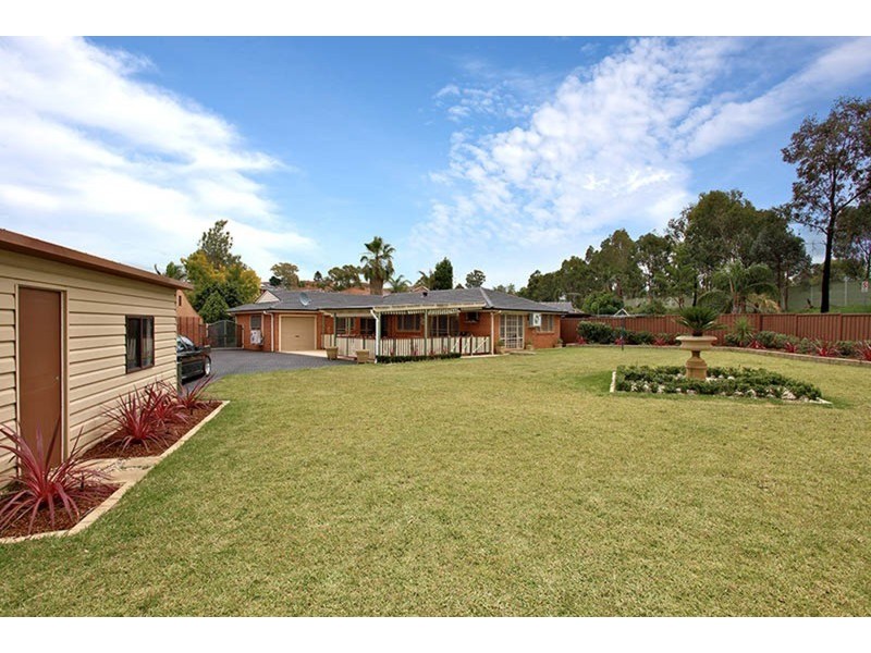 3 Popple Close, Casula NSW 2170