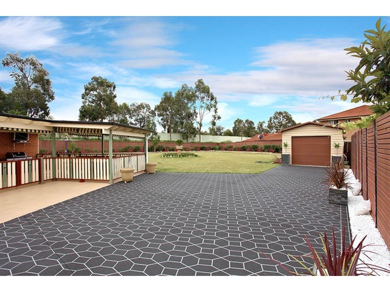 3 Popple Close, Casula NSW 2170