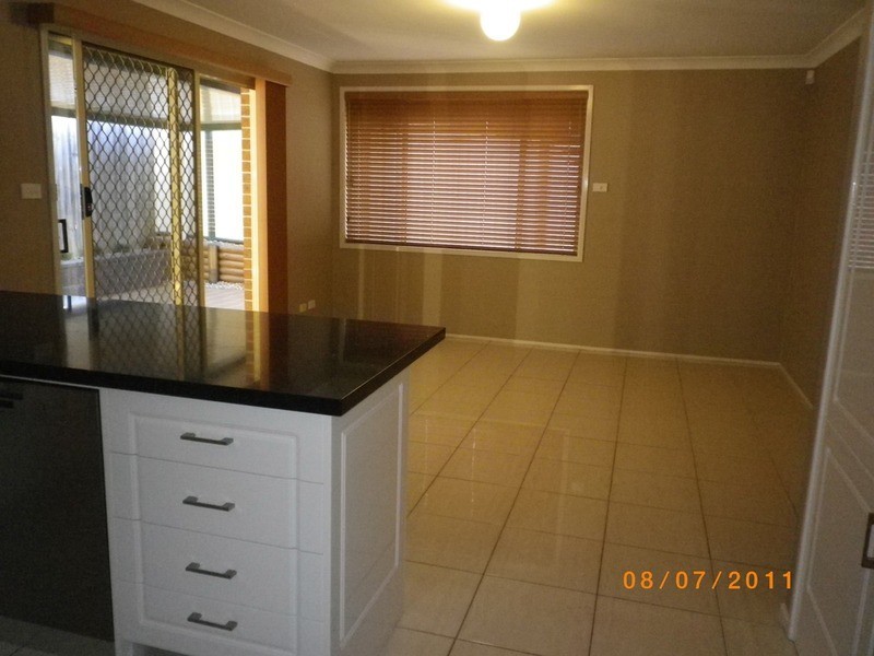 7 Harpur Place, Casula NSW 2170