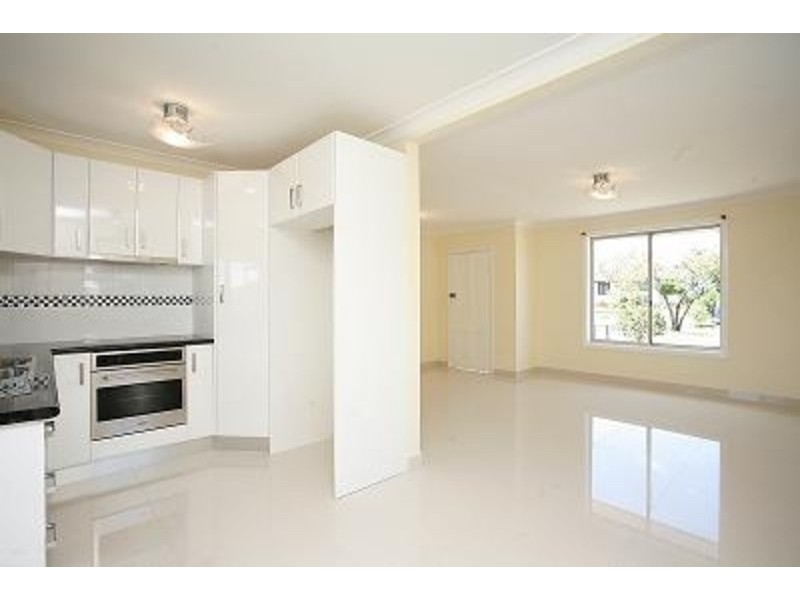 21 Gibson Avenue, Casula NSW 2170