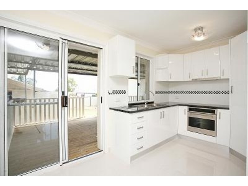 21 Gibson Avenue, Casula NSW 2170