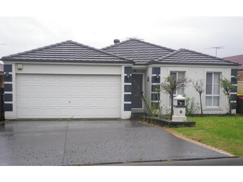 6 Mollymook Street, Prestons NSW 2170