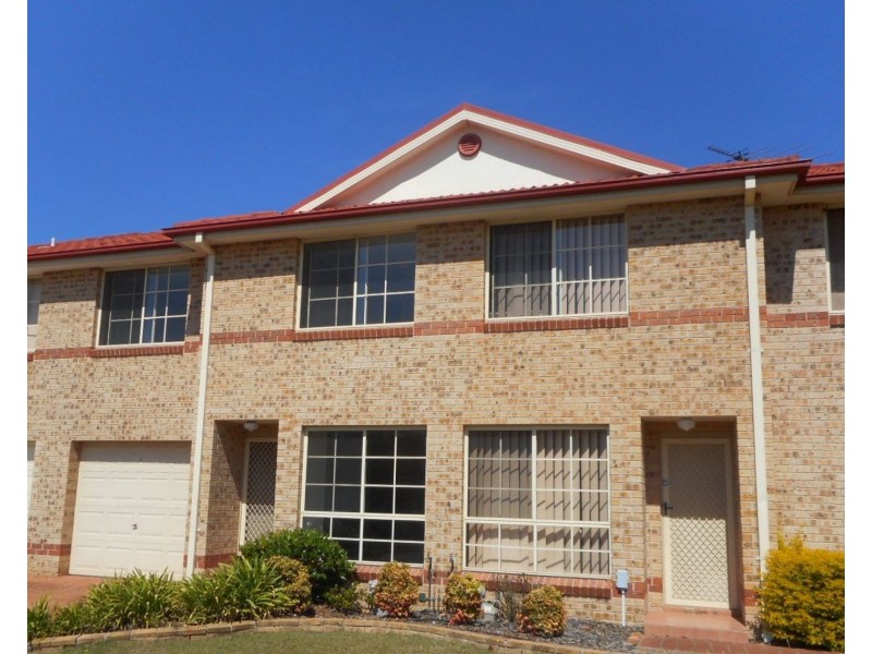 2/154-156 Leacocks Lane, Casula NSW 2170