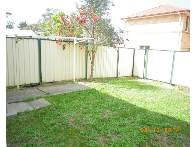 2/154-156 Leacocks Lane, Casula NSW 2170