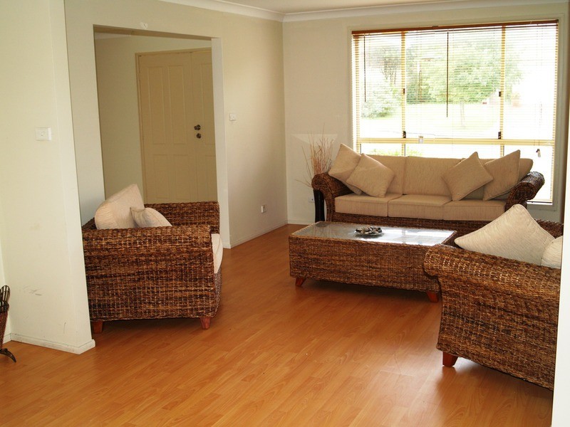8 Idriess Place, Casula NSW 2170
