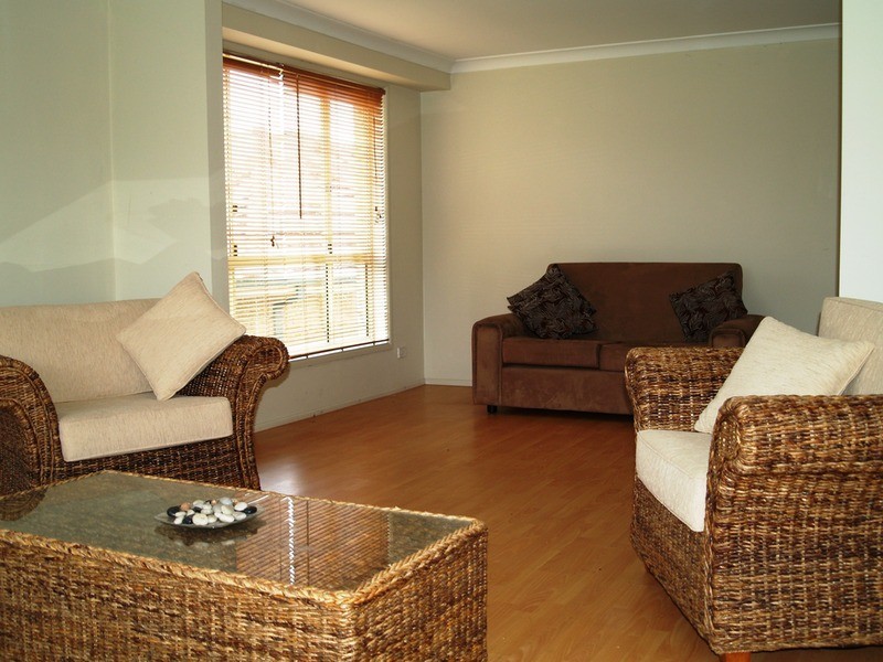 8 Idriess Place, Casula NSW 2170