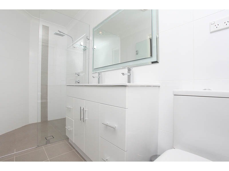 105 Leacocks Lane, Casula NSW 2170