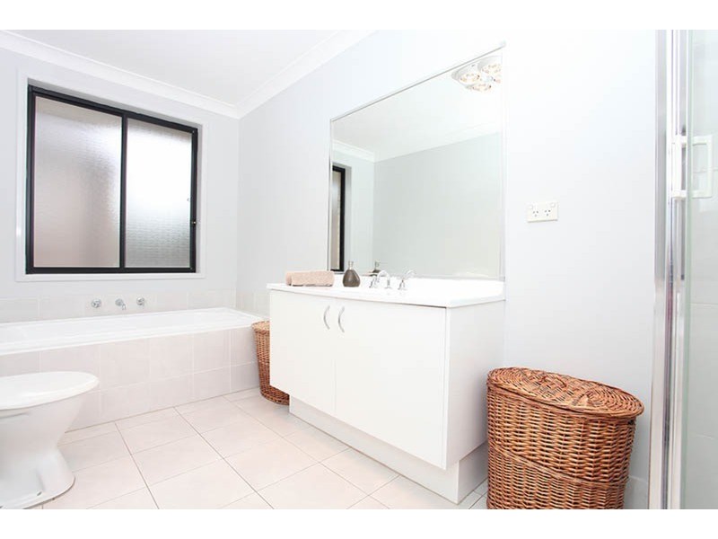 62 Flame Tree Street, Casula NSW 2170