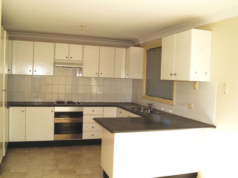 20B Ellis Crescent, Miller NSW 2168