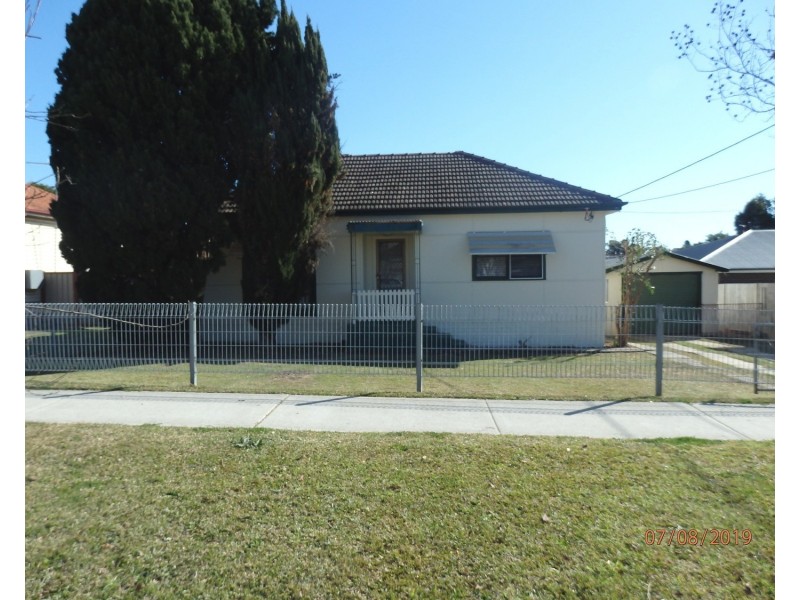 7 Ashcroft Avenue, Casula NSW 2170